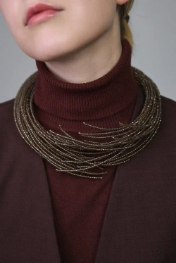 Колье "лапы", венецианское стекло бисерной огранки, цвет раухтопаз