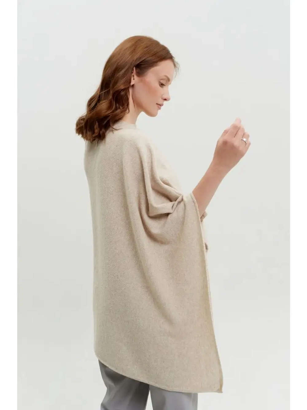 Накидка женская Т028-08/08 бежевая