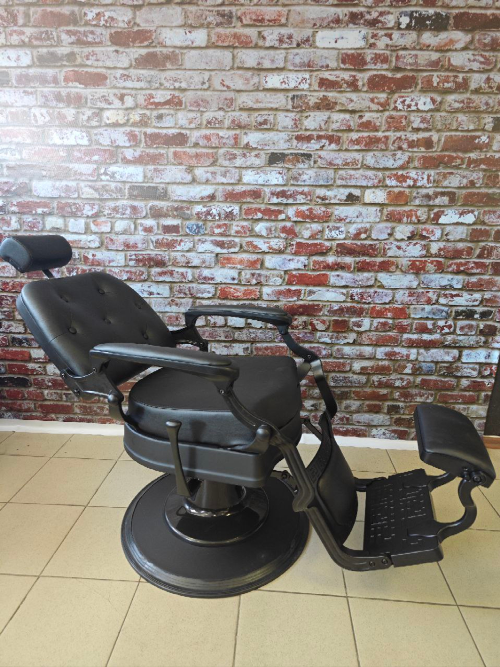 Кресло парикмахерское для барбершопа Пачо