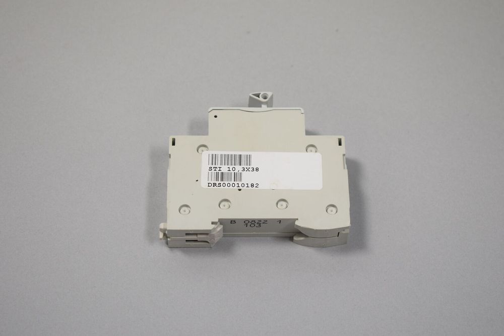 MERLIN GERIN STI 10,3X38