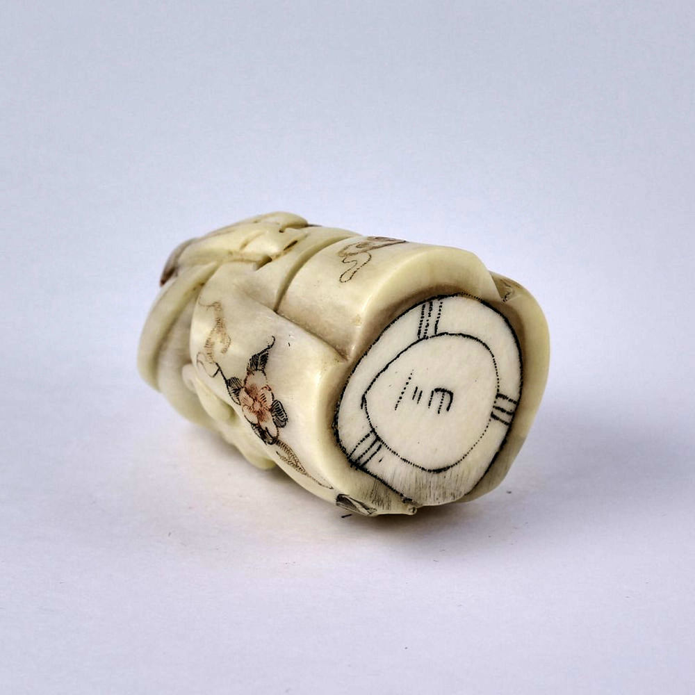 Нэцкэ Шоусин в кимоно