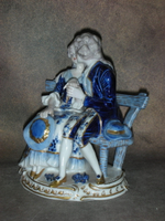 Статуэтка. Фарфор. Влюблённые на скамейке. Volkstedt. Германия