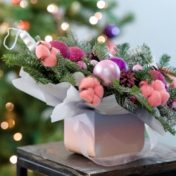 Оригинальная новогодняя композиция с нобилисом и хлопком