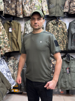 Футболка олива с патчем