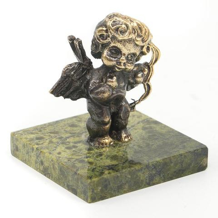 Статуэтка "Ангел с луком" из бронзы и змеевика  G 117200?