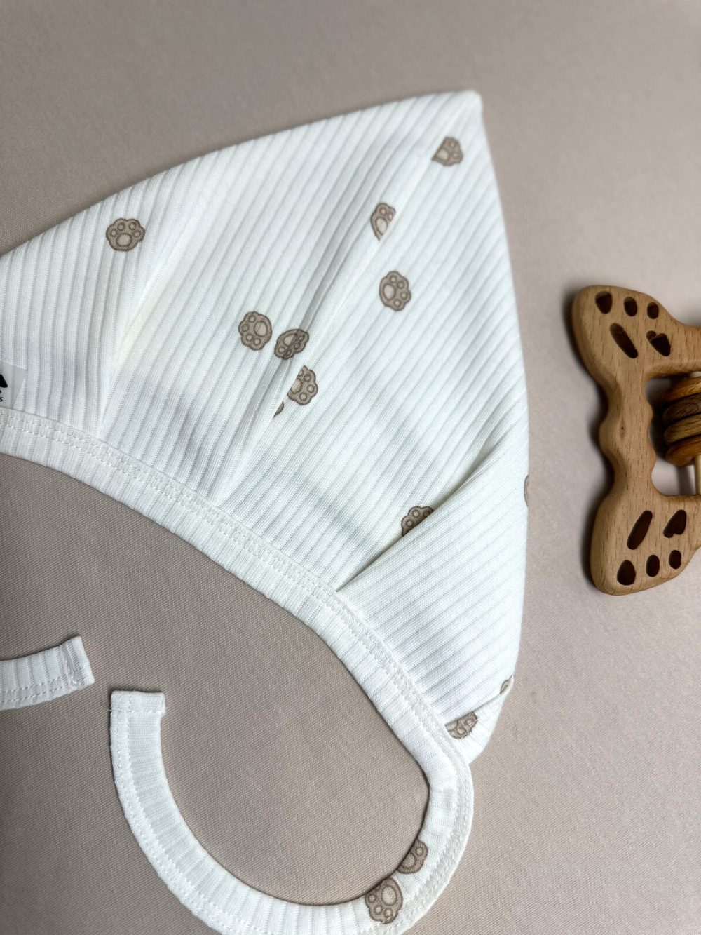 Чепчик Гномик Лапки Рубчик Экрю RinaAmari