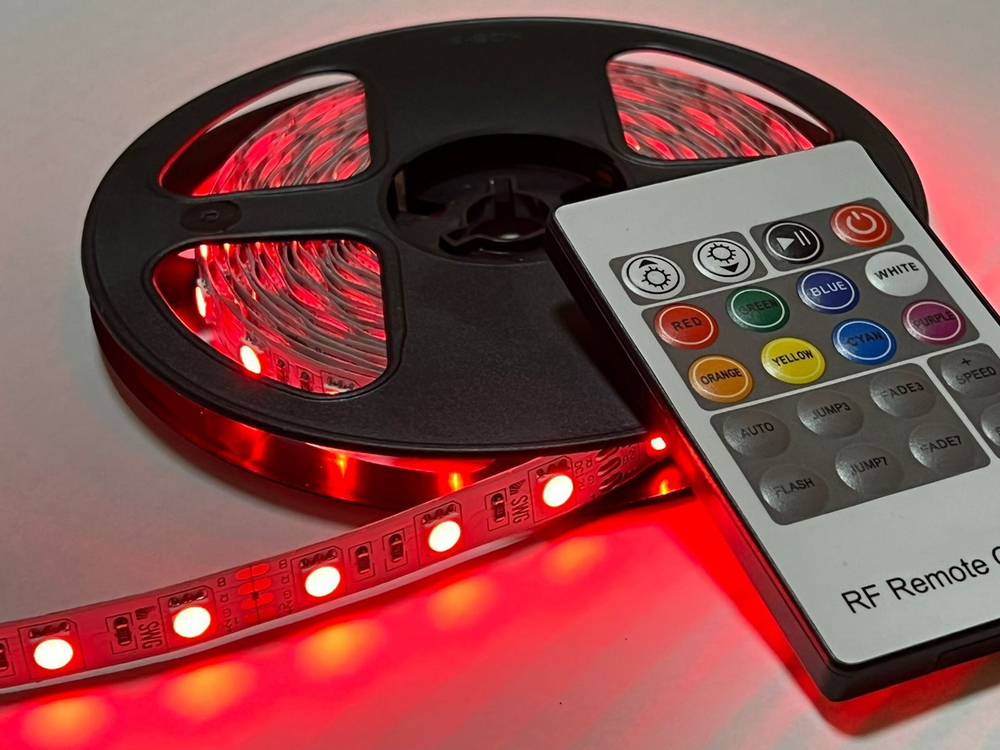 Светодиодная лента RGB 14.4Вт 12В IP20 3M с пультом управления