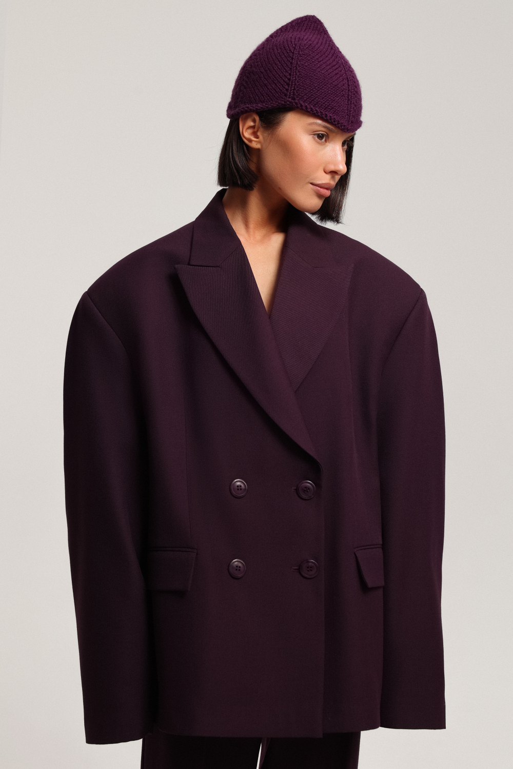 Вязаная шапка-шлем