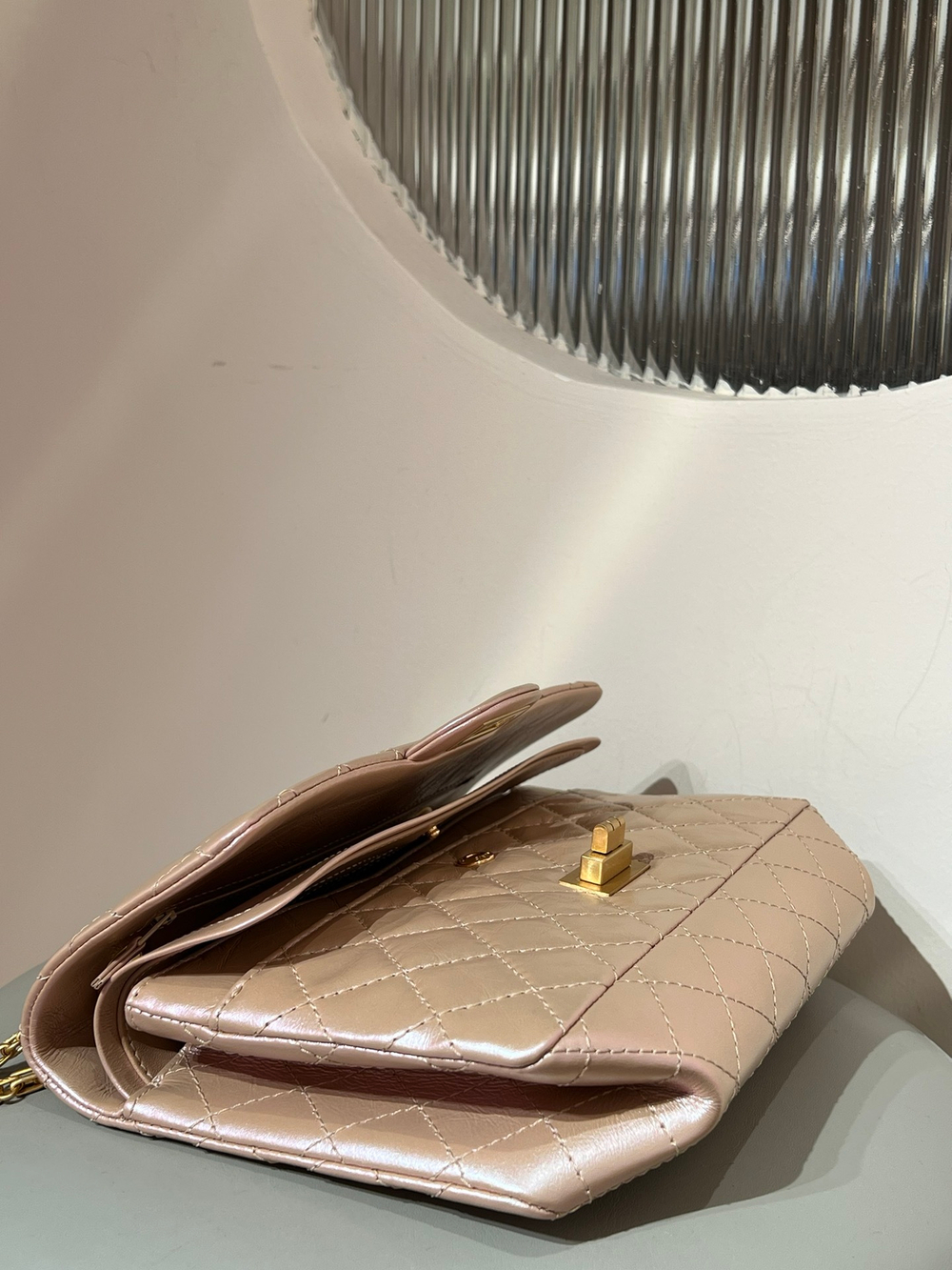 Chanel 2.55 24 cm