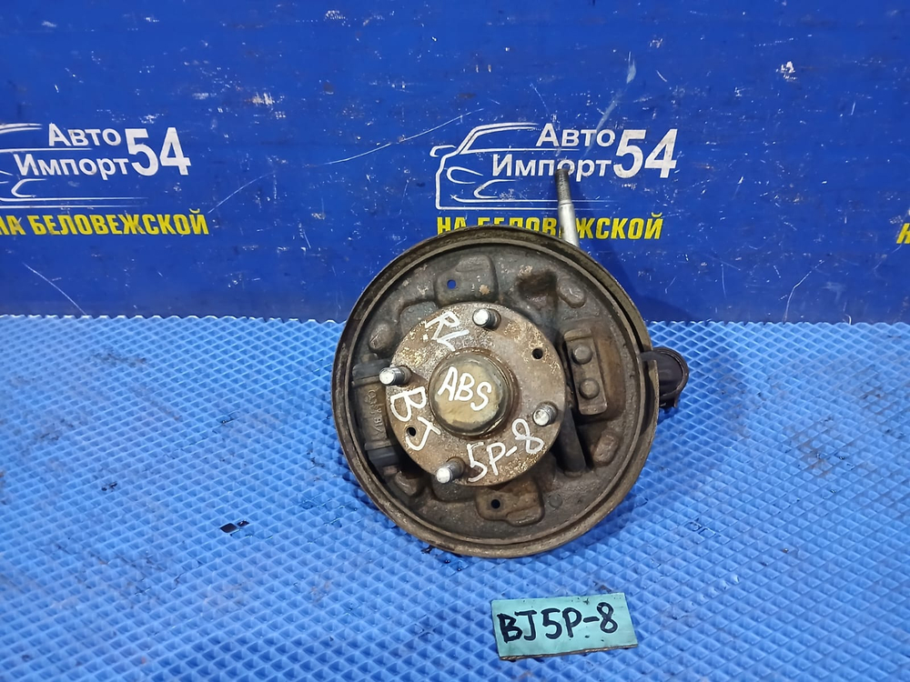 Ступица задняя левая MAZDA FAMILIA 2003