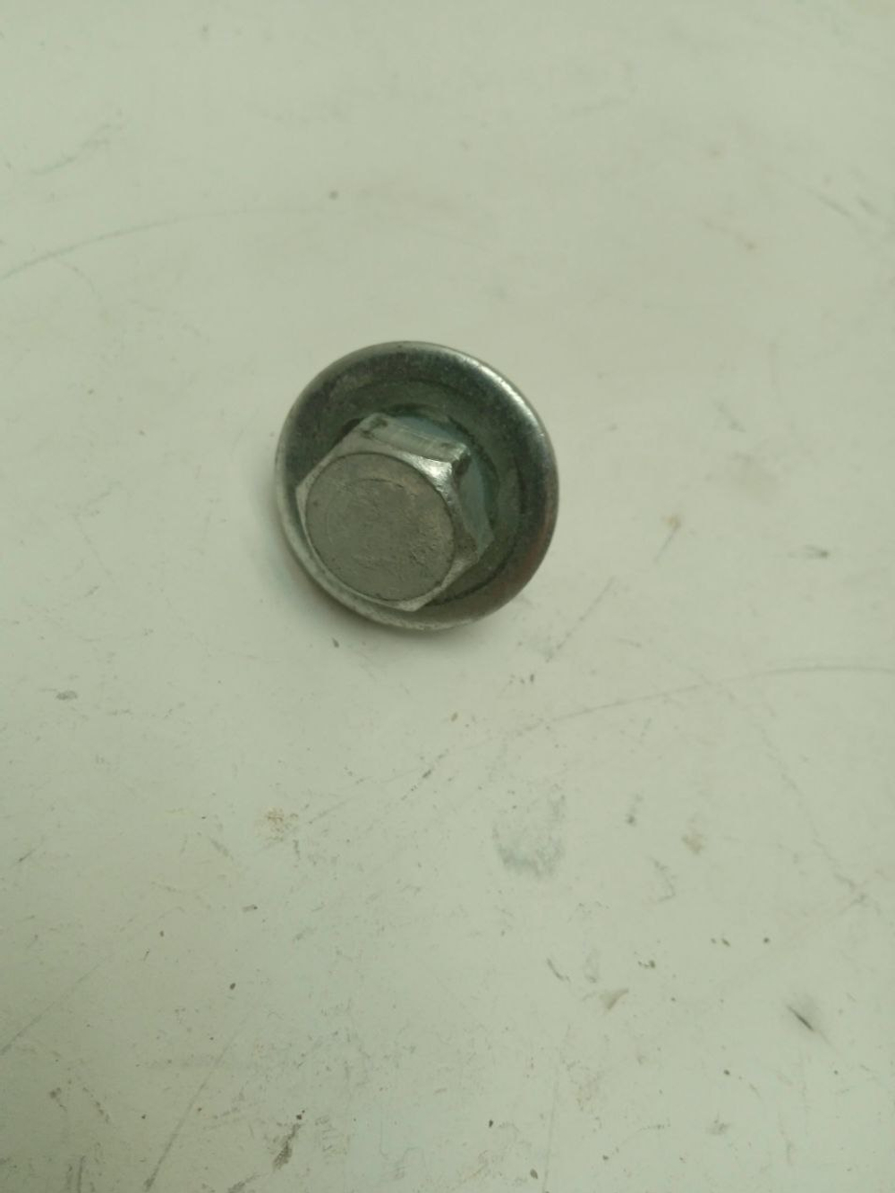 M1092QD1 кт10 Болт фиксирующий ротор стиральной машины LG direct drive 67842 б/у