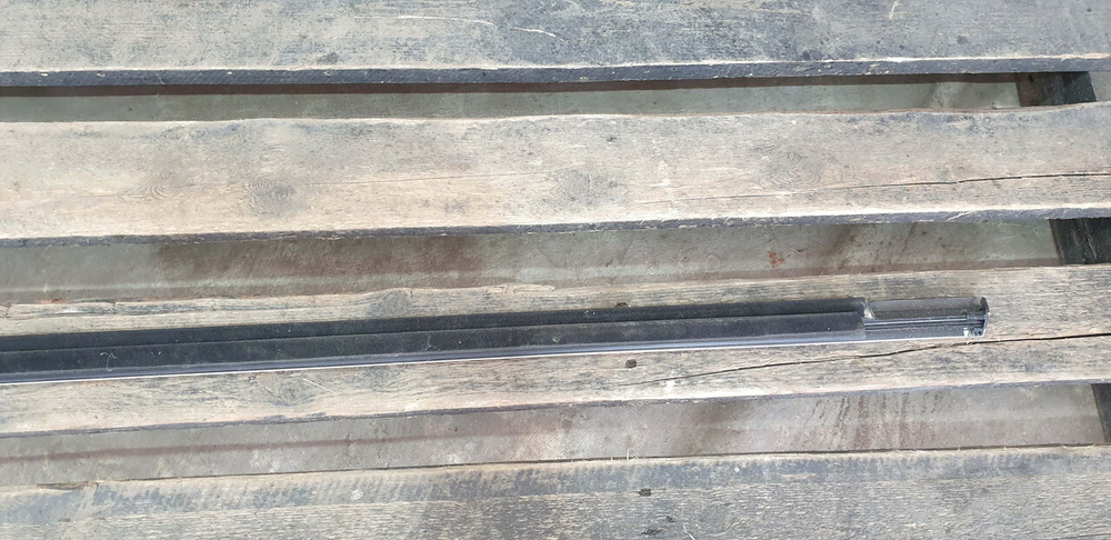 Молдинг двери передней правой Mercedes E (W213) 16-нв Б/У Оригинал A2137200224