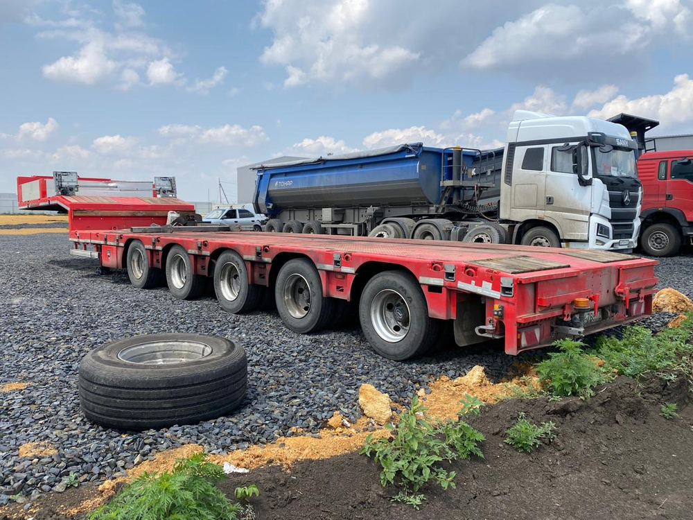 Тверьстроймаш 9939* Полуприцеп тяжеловоз 5 осей 993951-0023 (Раздвижной)