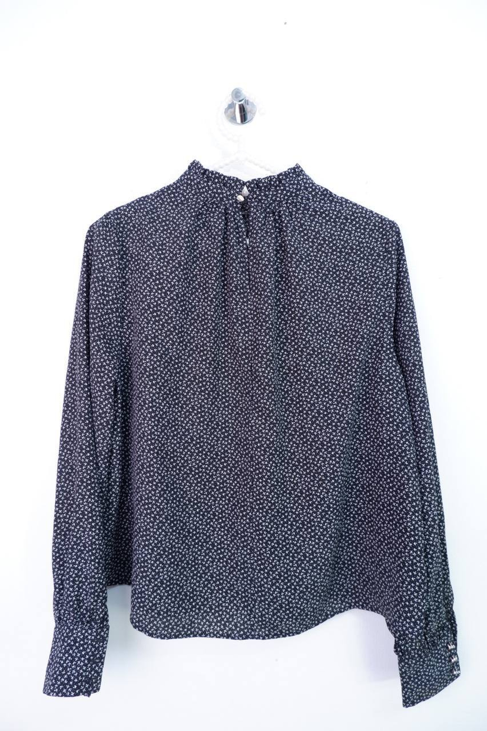 Блузка Gloria Jeans с красивыми листочками, маркировка XXS, визуально на 40 размер