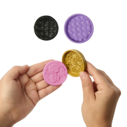 Monster High - STRASZY SWEET BIRTHDAY Набор с куклой и тортом DIY JBG78