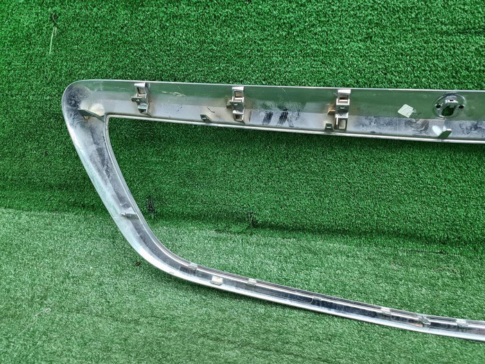 Молдинг решетки радиатора Mercedes S w222 (13-17)