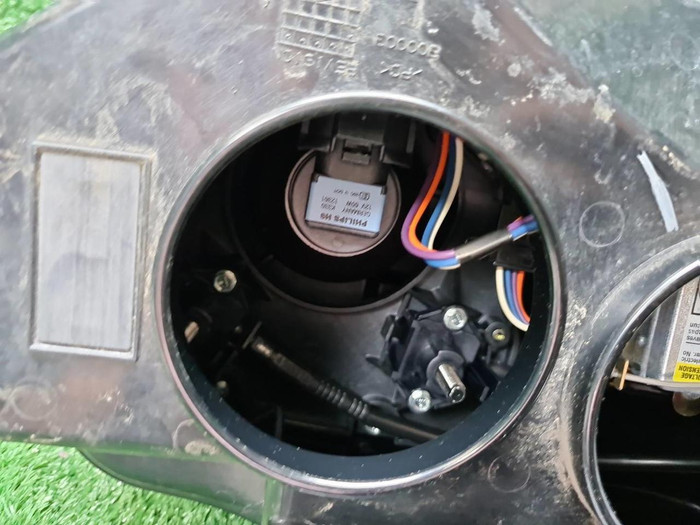 Фара левая Aston Martin DB9 (2003-2013) ксенон