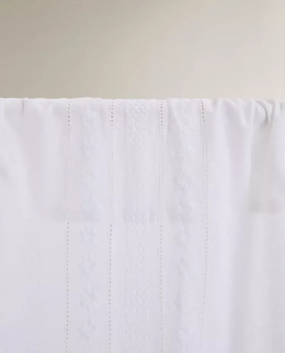 ZARA HOME ШТОРА ИЗ ХЛОПКА И ЛЬНА С ВЫШИВКОЙ, БЕЛЫЙ