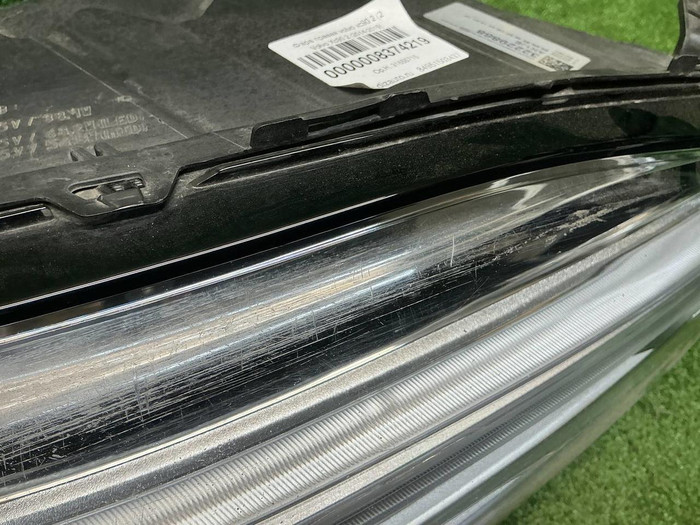 Фара правая Volvo XC90 2 (2014-2019) LED