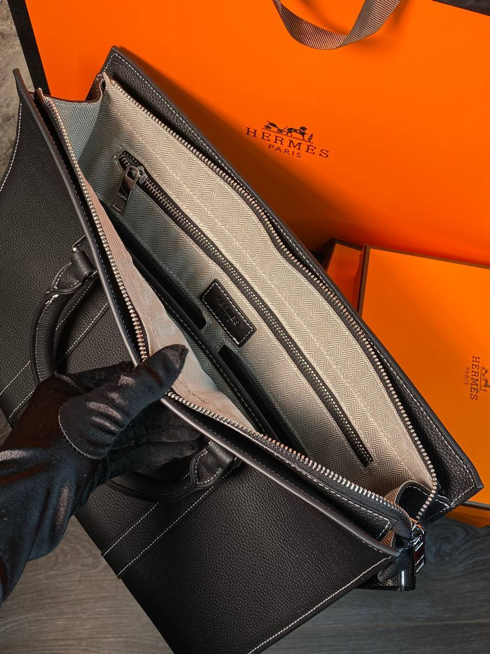 Портфель Hermes
