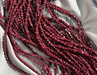 Нить гематитовых бусин "Спелая вишня", галтовка 4мм