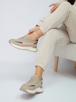 Кроссовки женские демисезонные