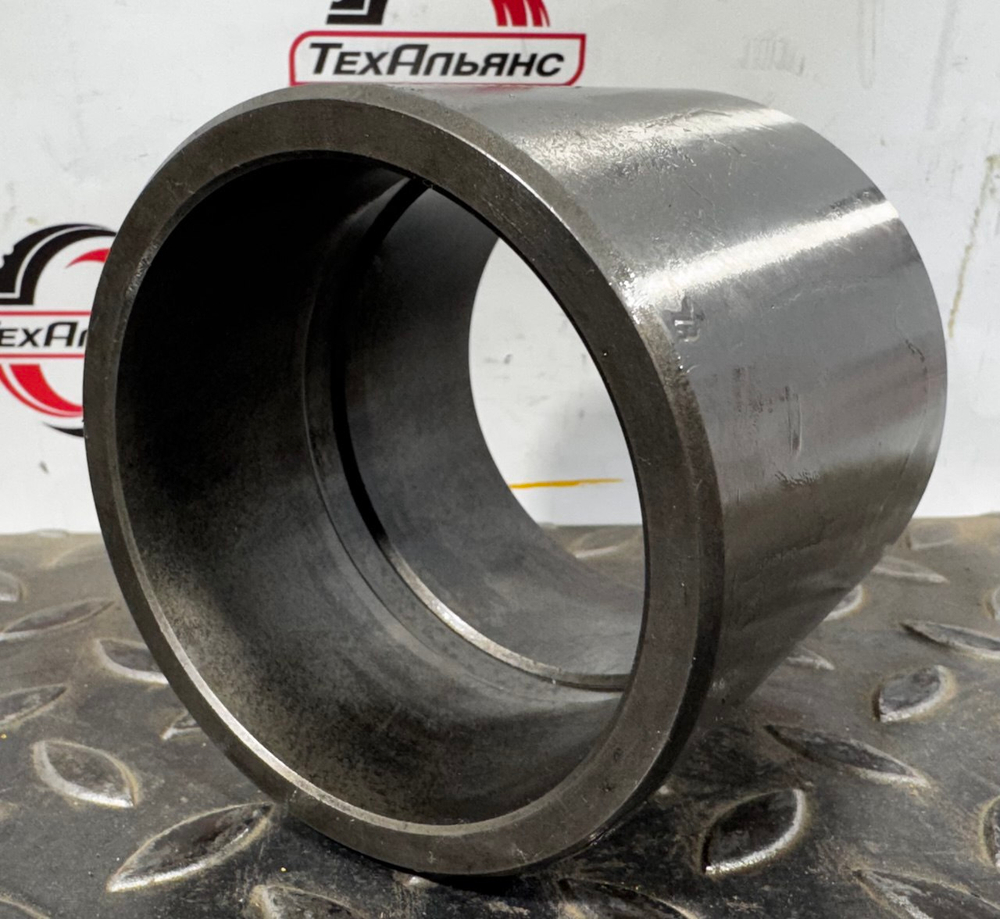 Втулка 707-76-75060
