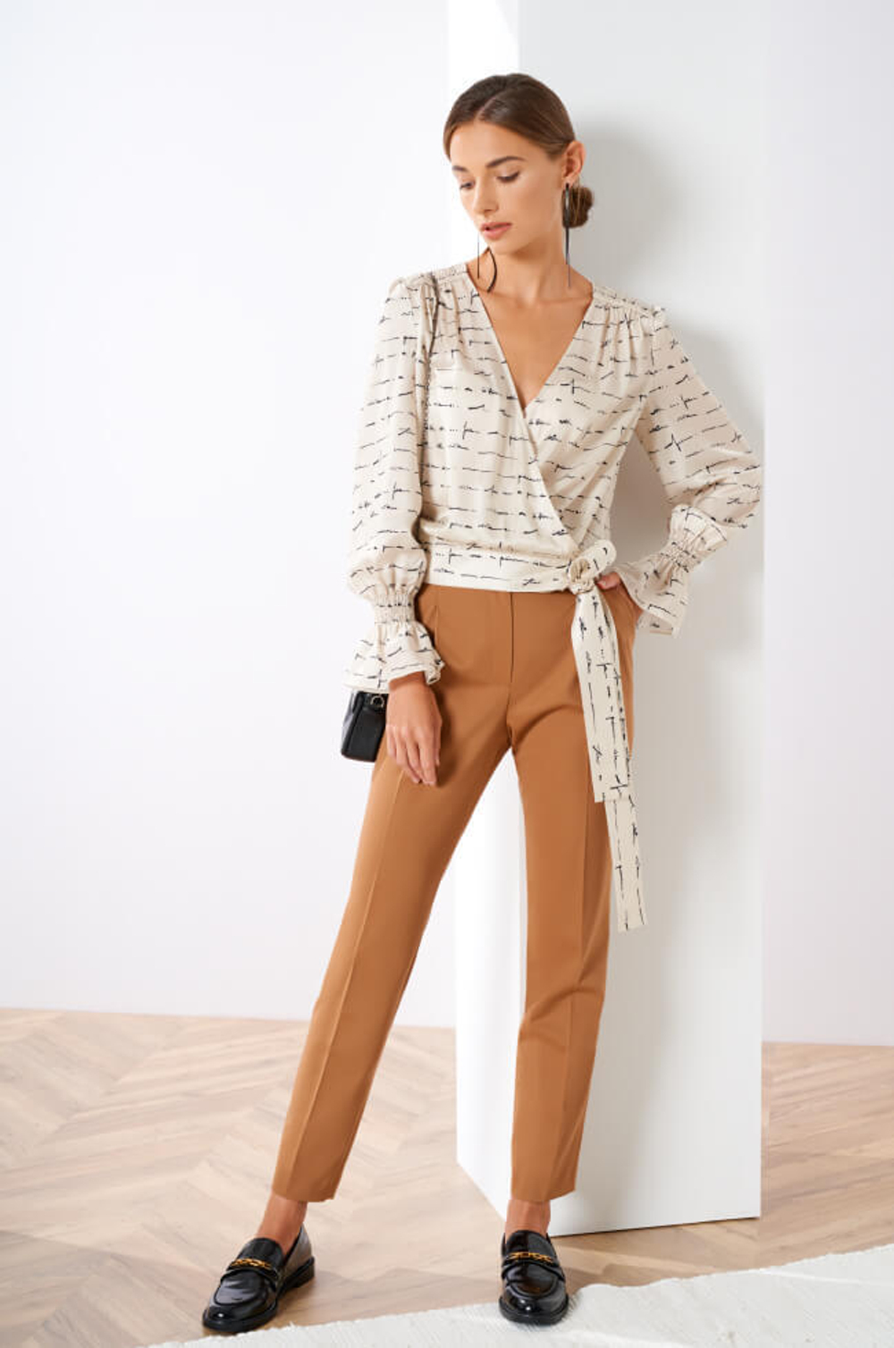 22389 Блузка женская (бежевый принт)