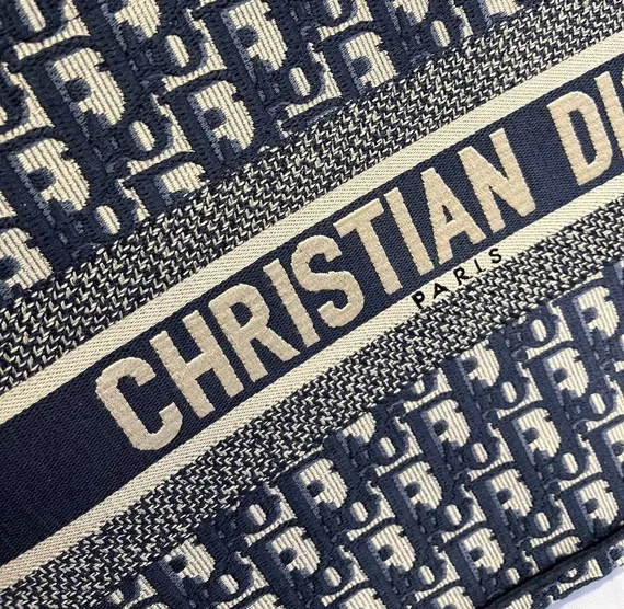 Сумка Dior Book Tote Dioriviera, модель маленького формата темно-синий
