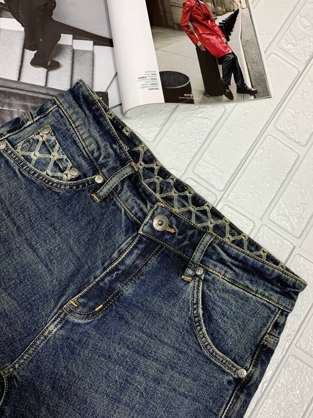 Джинсы Emporio Armani