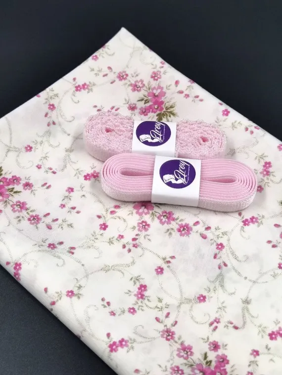 Атлас-стрейч бельевой, суфле, молочная карамель, айвори