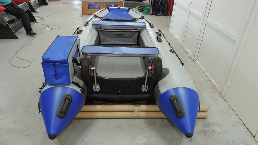 Лодка ПВХ COMPAS 380S