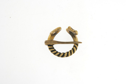 Фибула. Новгород 13-14 в.