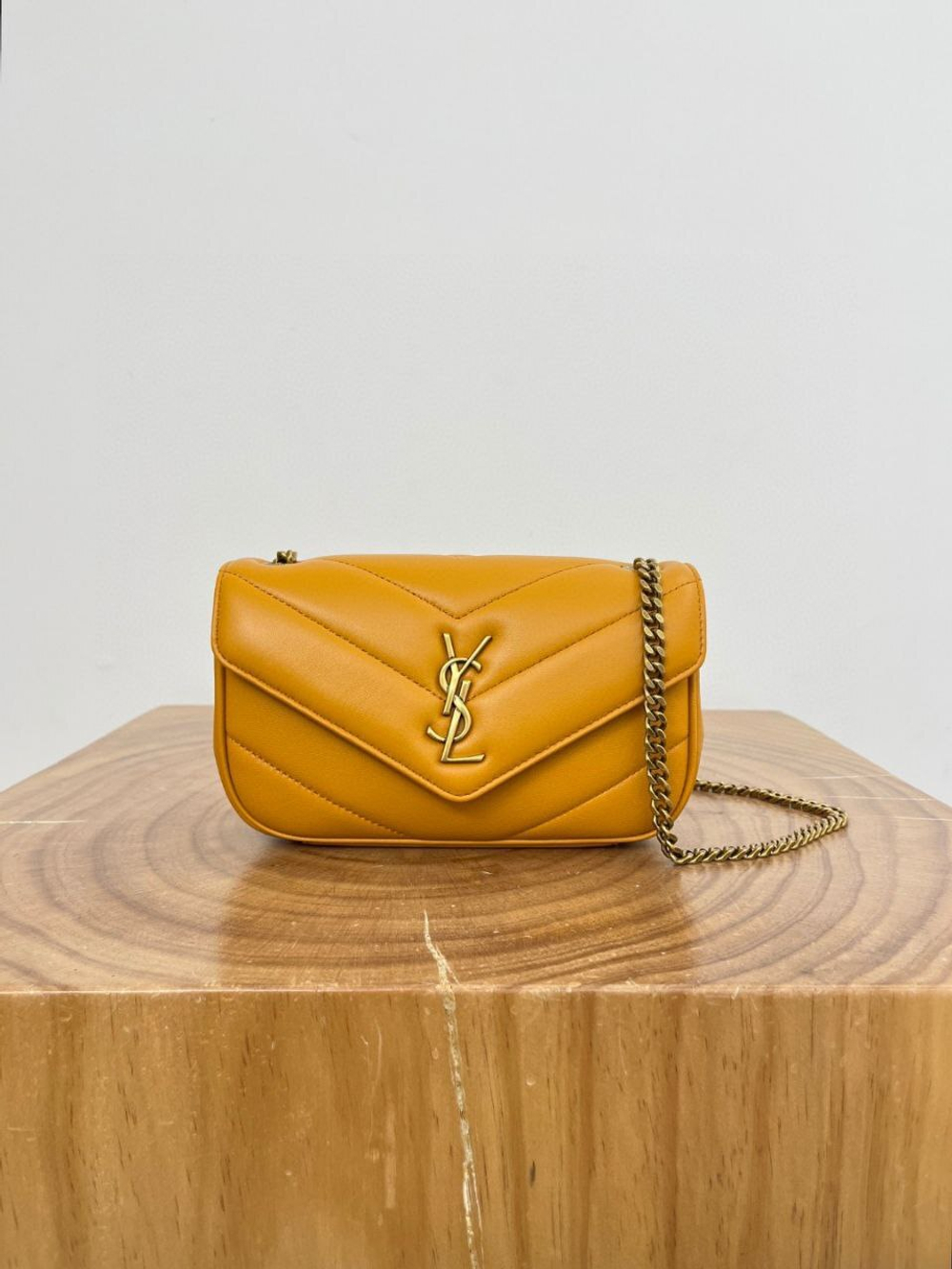 Сумка Yves Saint Laurent