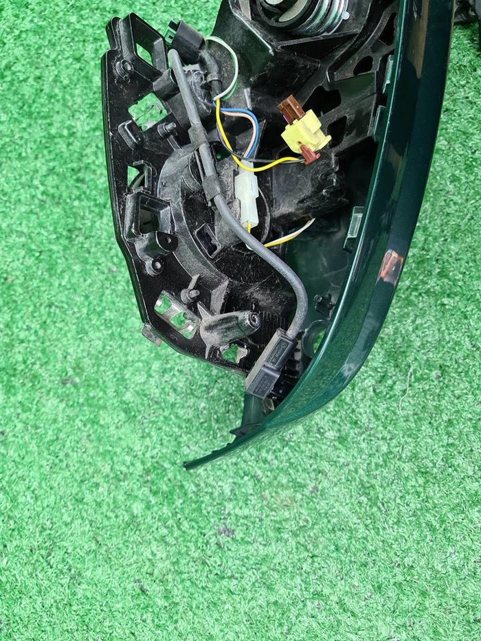 Зеркало правое Bentley Bentayga (2015-н.в.) 15к.