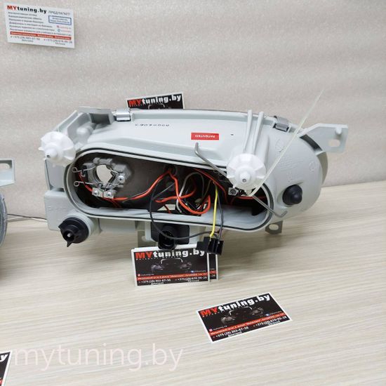 Передние фары VW Golf 3 angel eyes black