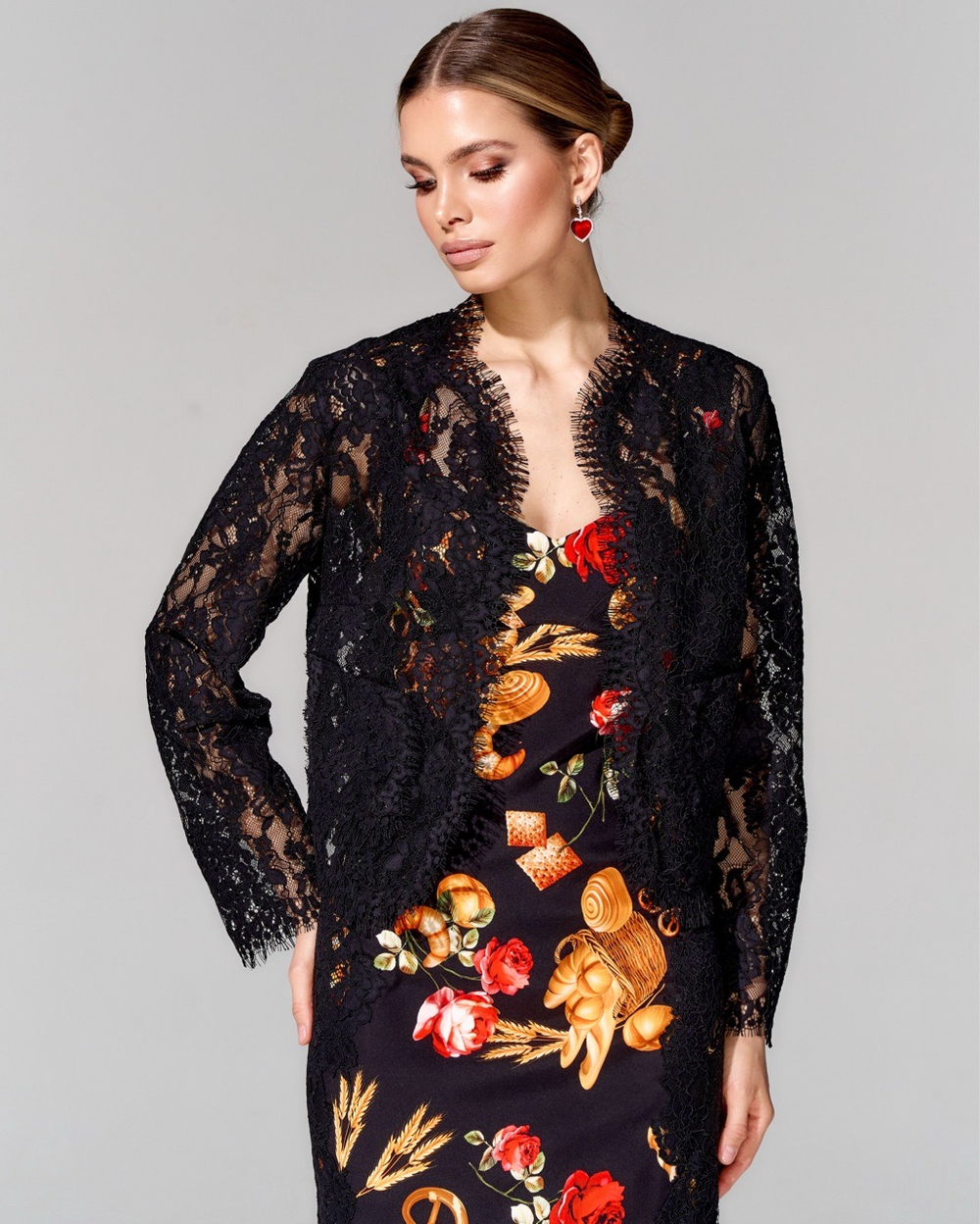 Платье-футляр с отделкой