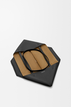 Loewe Большая сумка-тоут Puzzle Fold из мягкой зернистой телячьей кожи, черный