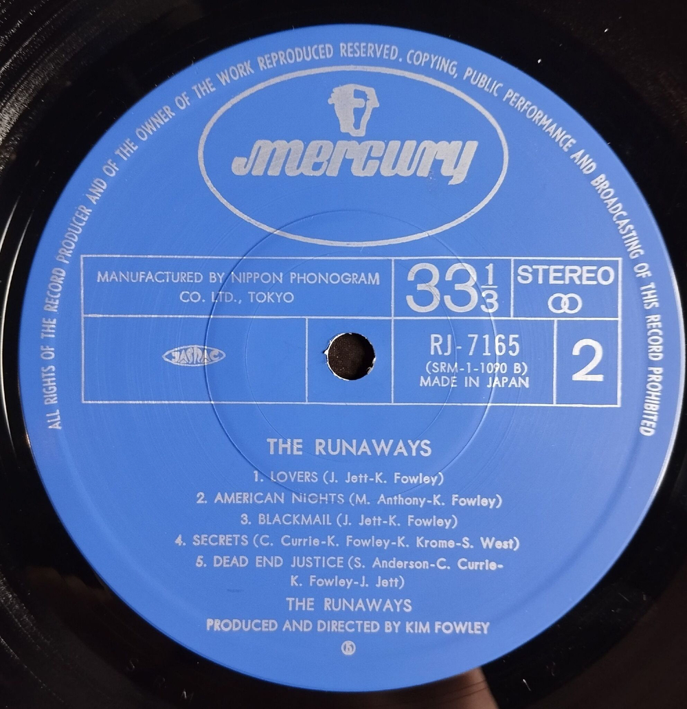 Винтажная виниловая пластинка LP The Runaways (Japan 1977) (Obi Copy) Blackmail