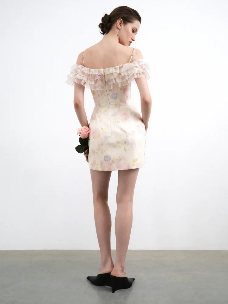 Мэй мини (May mini), платье мини из молочной органзы с цветочным принтом, с рюшами и розой