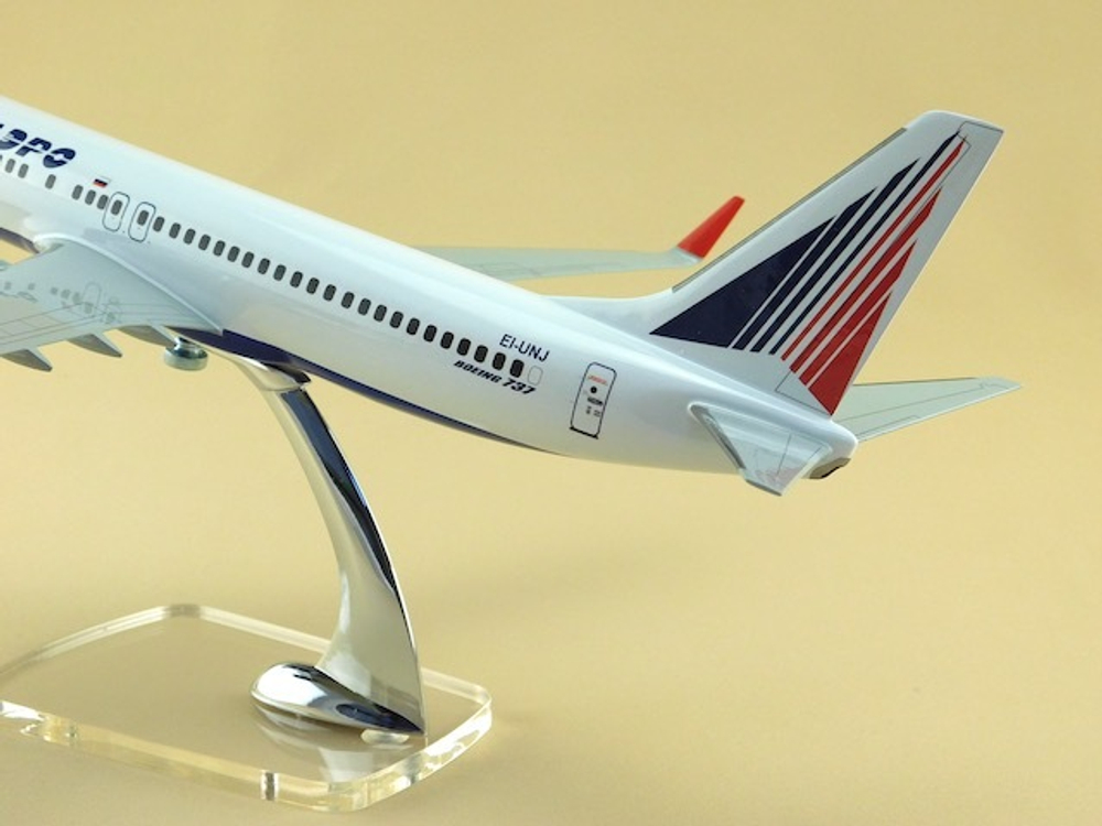Модель самолета Boeing 737-800 (М1:100, Transaero)