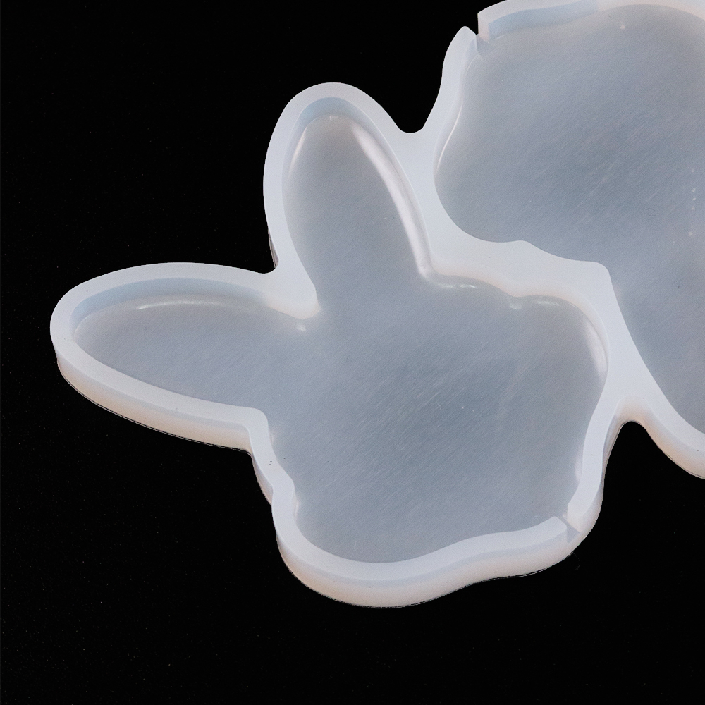 Форма силиконовая для леденцов "Зайцы" 130*65 мм, 3 ячейки