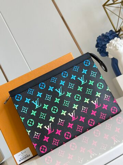Louis Vuitton Pochette Voyage MM