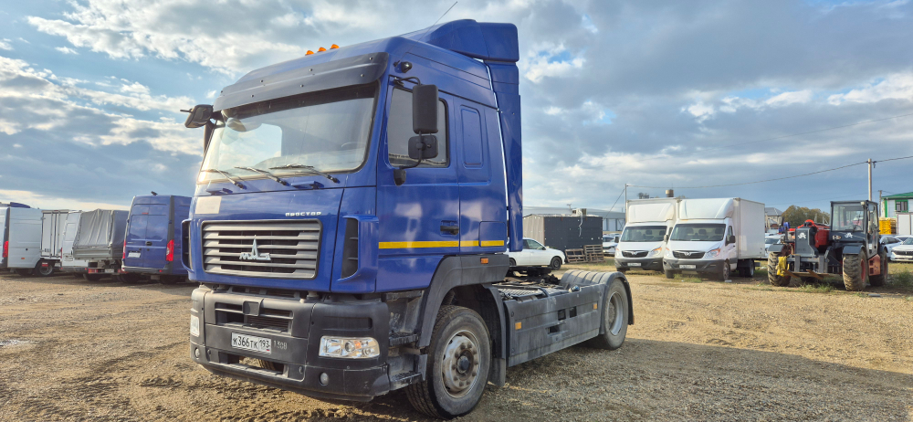 МАЗ 5440 4x2 Седельный тягач 544028-520-031 (Дизельный, 11,6 л, 428 л.с., МТ)