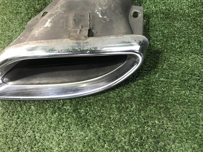 Насадка глушителя левая Mercedes E W213 (2016-2021) AMG