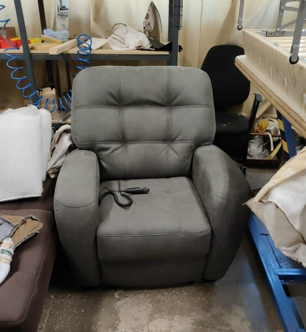 Комплект Форсайт Britannica. Диван-кровать и кресло-реклайнер с электрическим приводом раскладывания