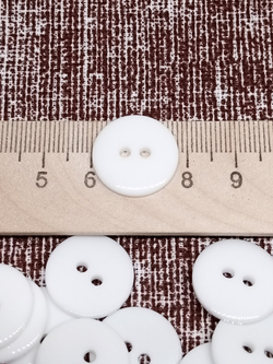 Пуговица 28L (18мм) 2 прокола, пластик, 1 шт