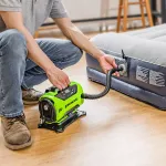 Компрессор автомобильный аккумуляторный Greenworks Арт. 3400807, 24V / 12V (от прикуривателя автомобиля), без АКБ и ЗУ в сумке