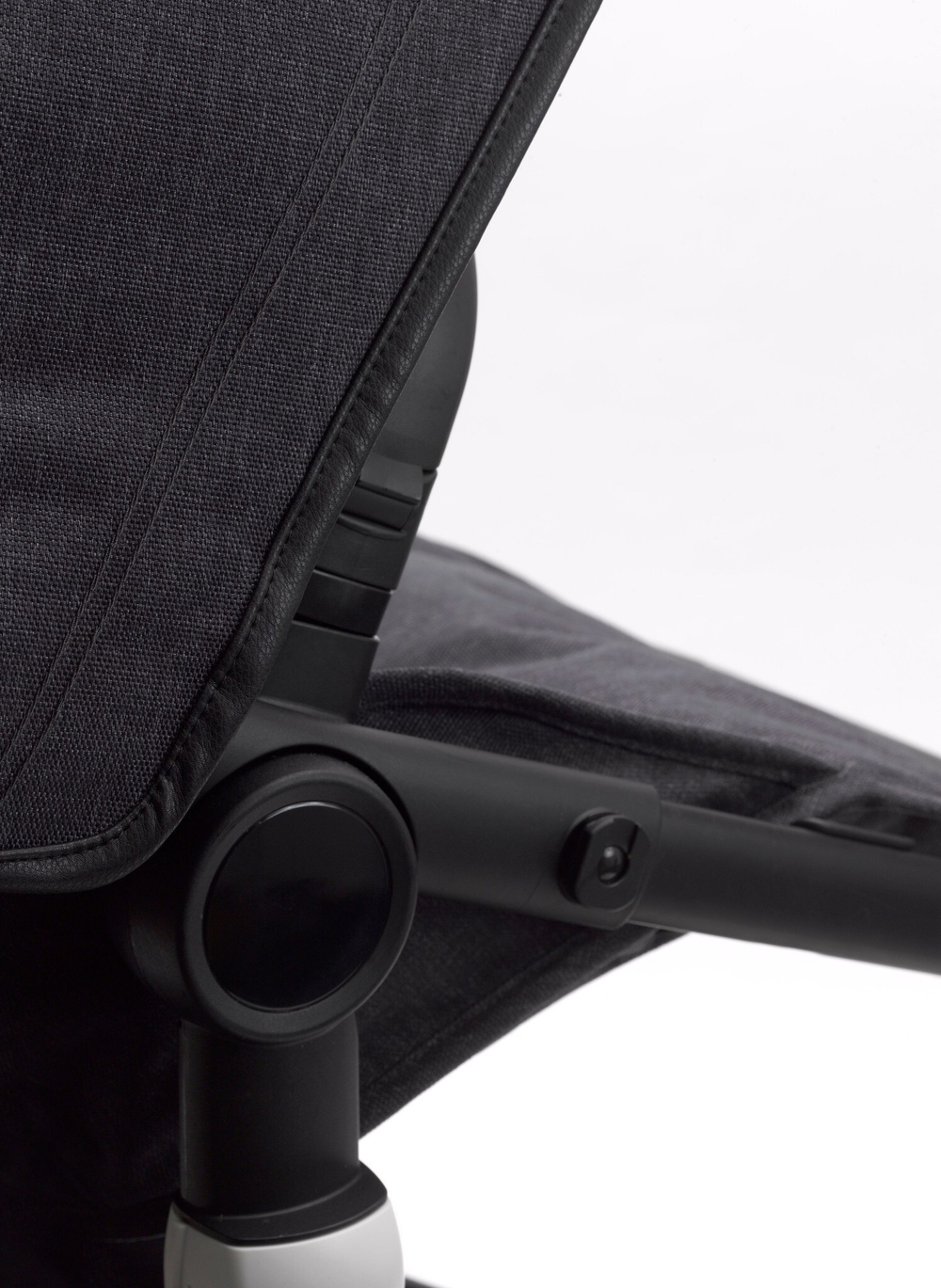 Коляска 2 в 1 Bugaboo Fox 2 Mineral Complete Black/Washed Black, черный/черный