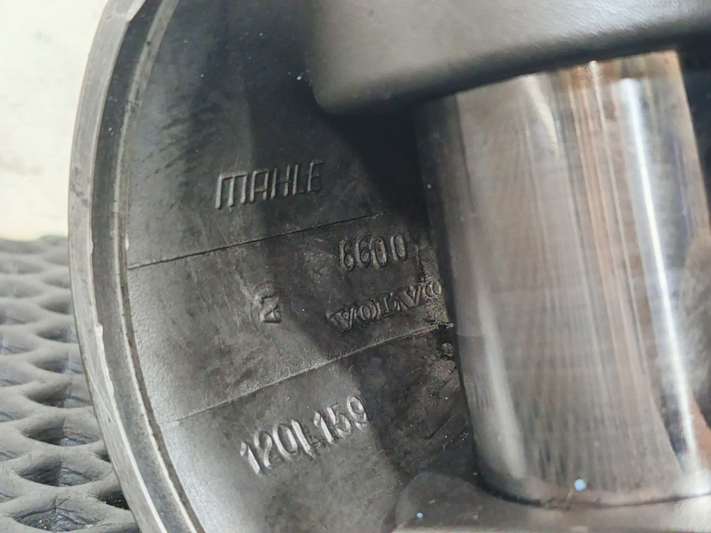 Поршень D9B